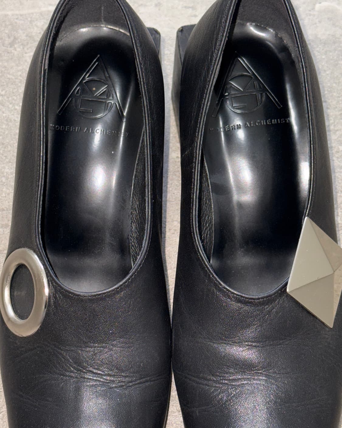 MODERN ALCHEMIST InnocenceOrnamentPumps 상품이미지6