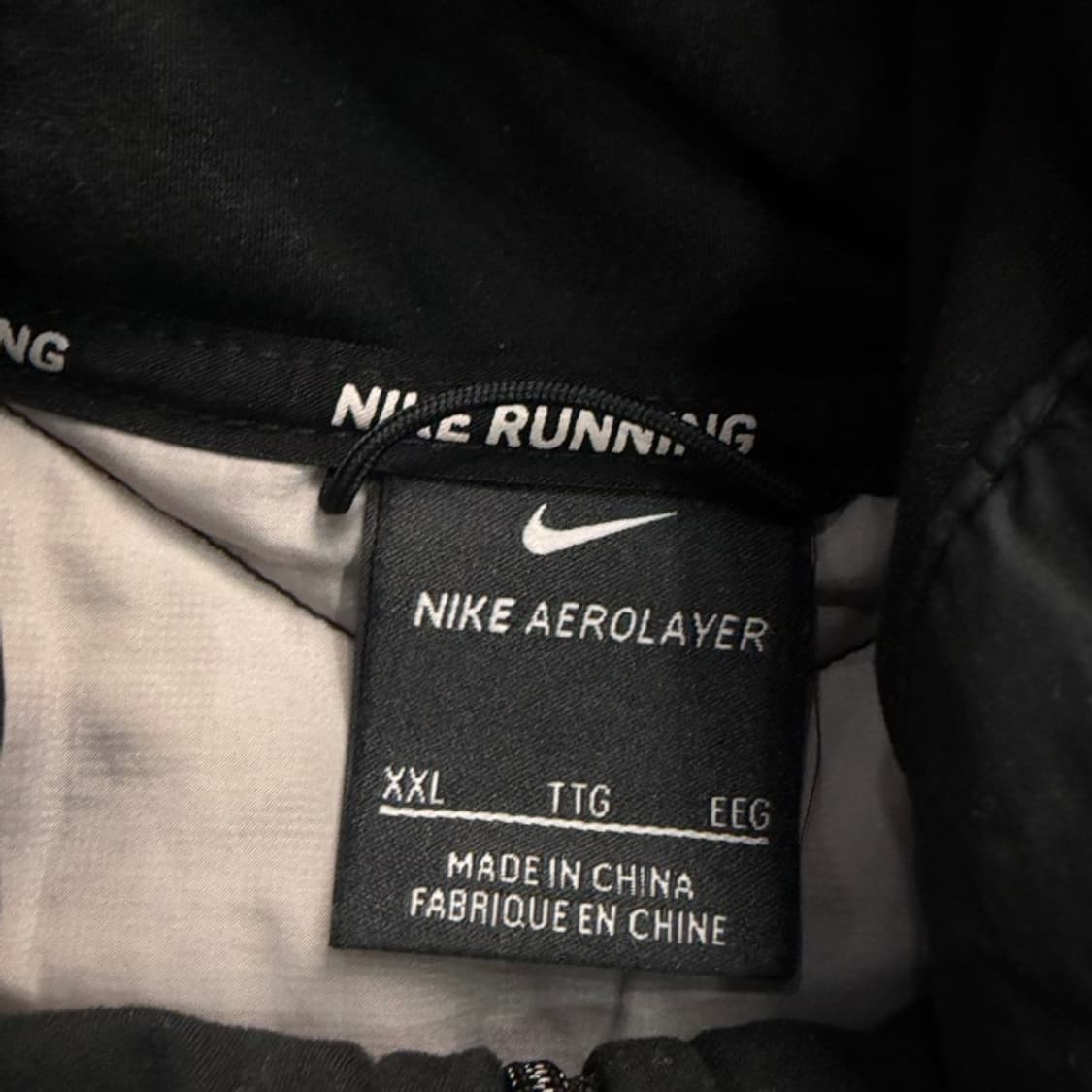 105 나이키 에어로레이어 하이브리드 패딩 (로고손상)  상품이미지3