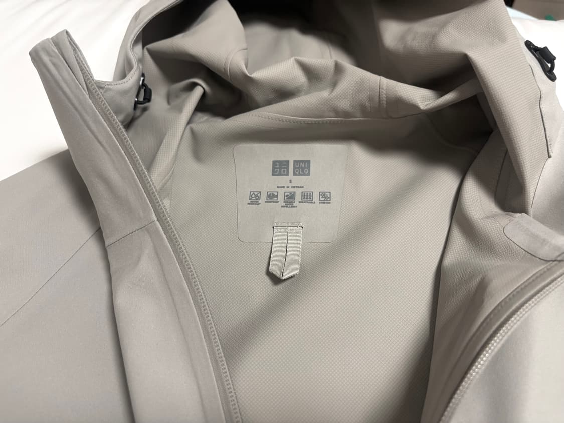 유니클로 블록테크 파카 3D 컷 s 02 light gray 그레이 상품이미지2