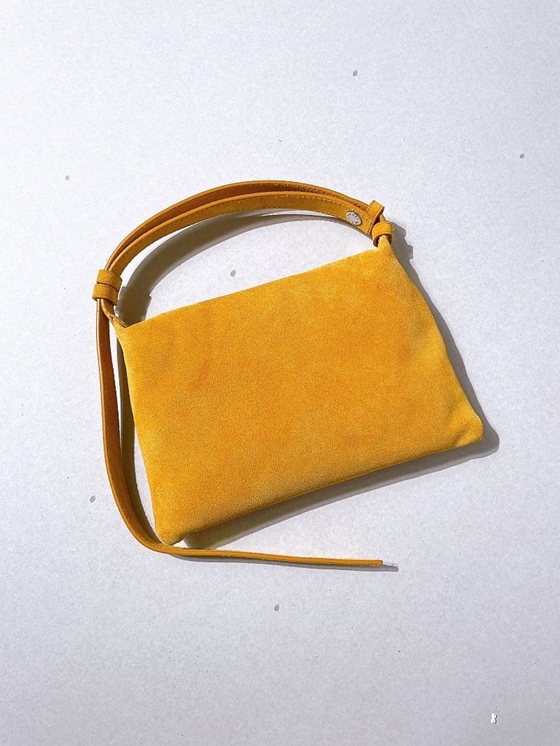 (정품/새상품) 시몬 밀러 여성 스웨이드 핸드백 상품이미지4