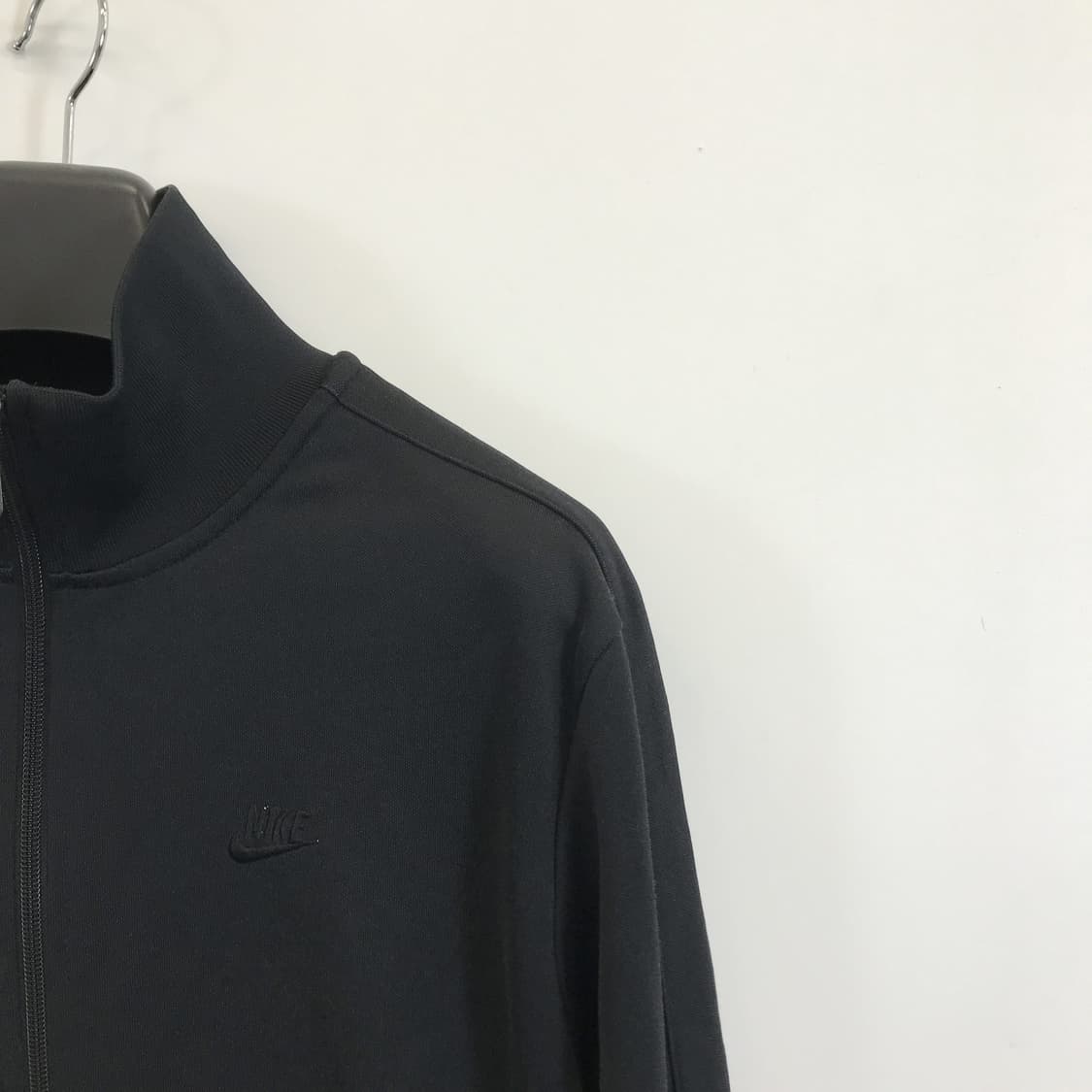 나이키 Y2K 올블랙 자수로고 트랙탑 [XL] 상품이미지2