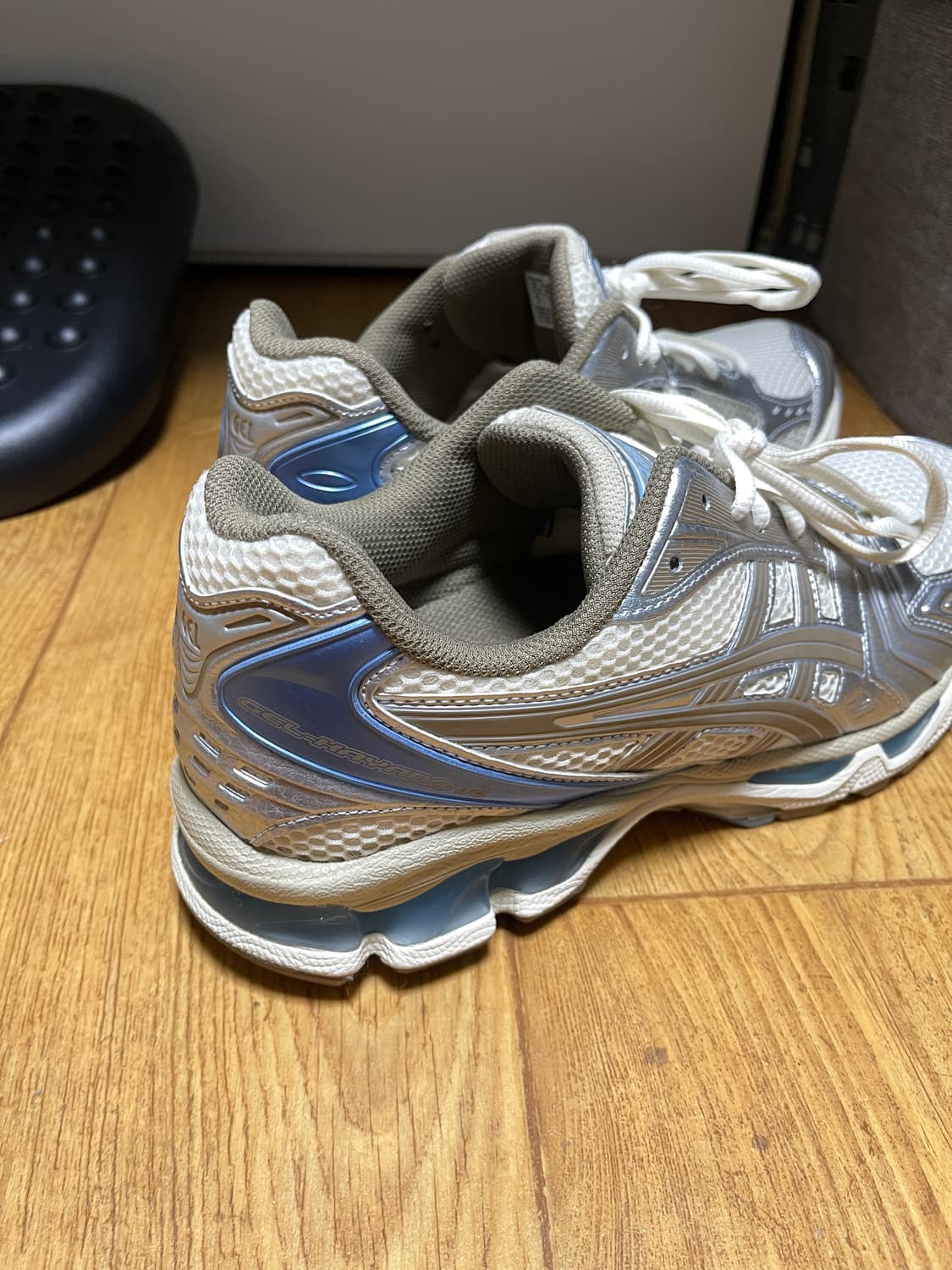 아식스 젤 카야노14 크림페퍼 상품이미지3