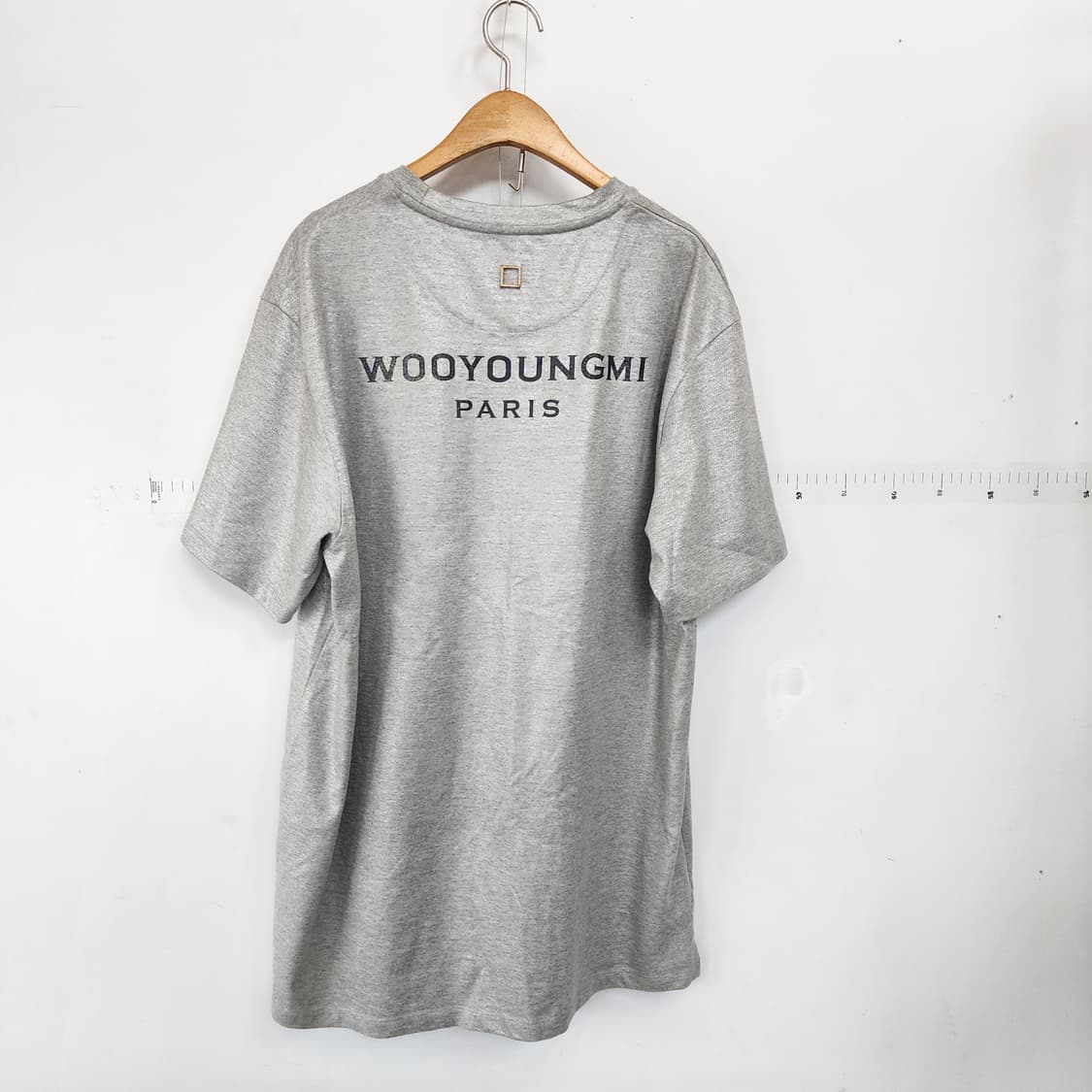 우영미 반팔 티셔츠 회색 상품이미지3