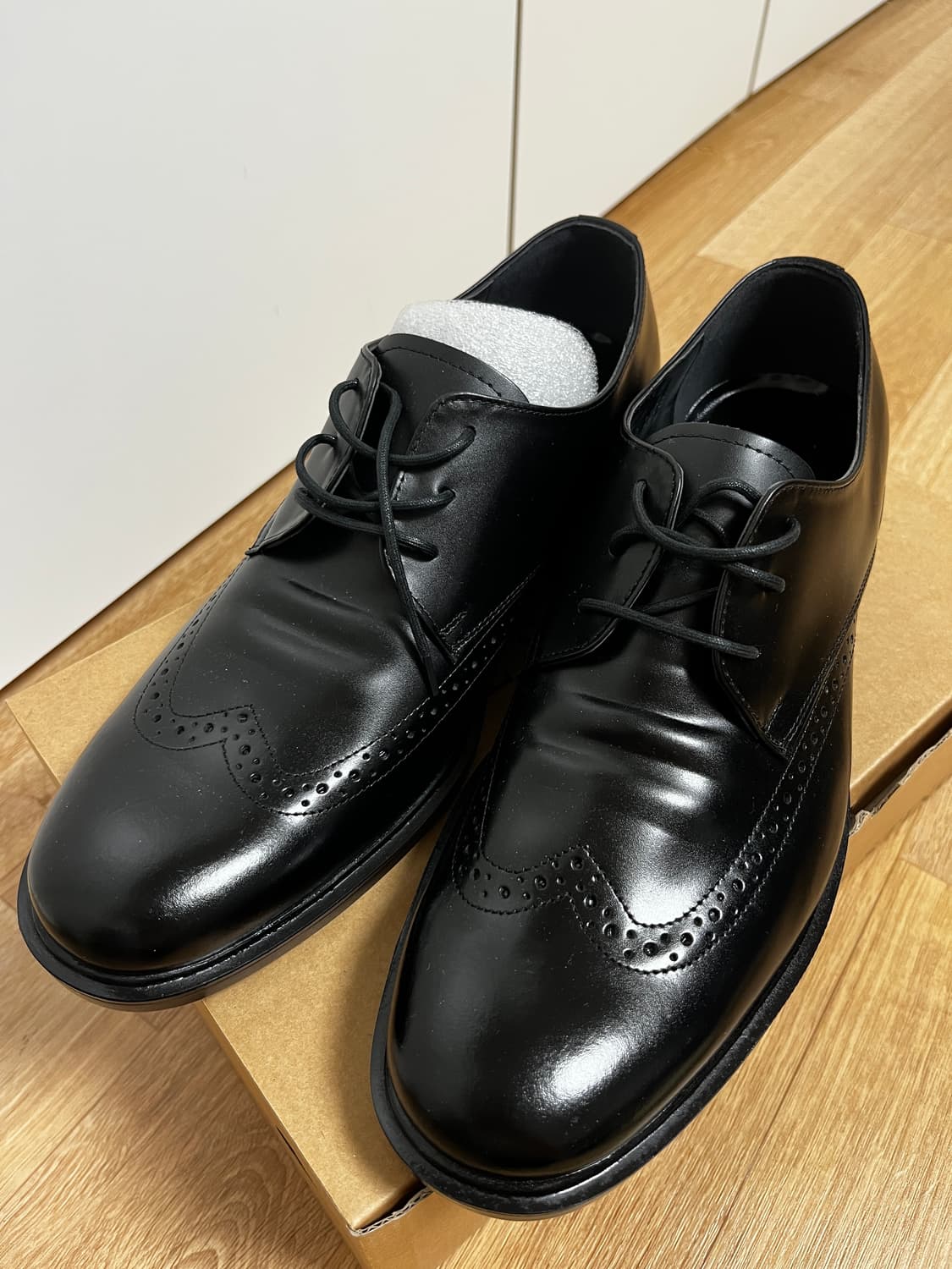 [새 제품]더스팅 남성 윙팁 구두 상품이미지1