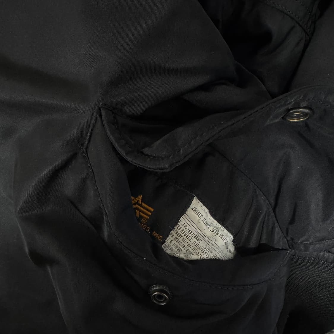 알파인더스트리 나사 Ma-1 M사이즈 상품이미지4