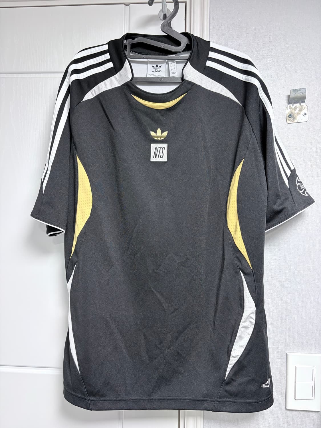 아이다스 nts 상품이미지1