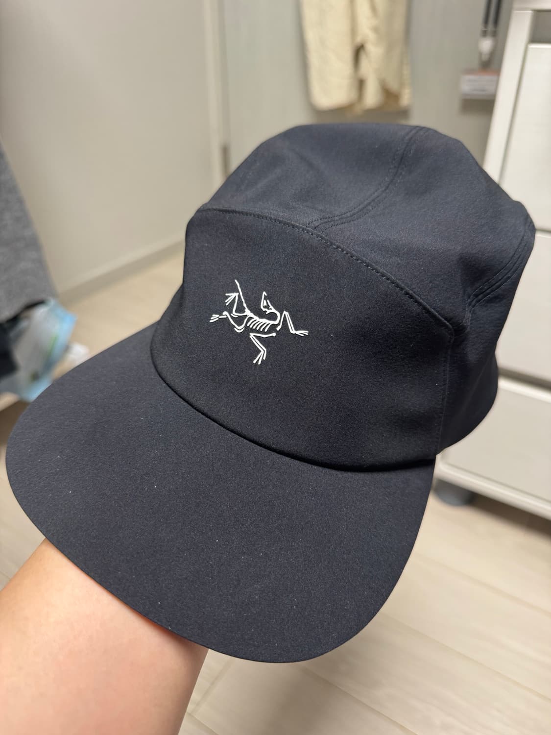 아크테릭스 감마 5 패널 캡 블랙 L/XL 상품이미지1