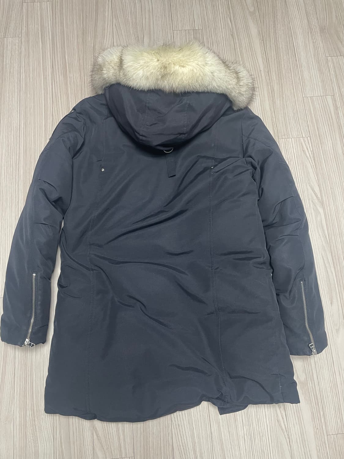 정품 무스너클 스틸링 화이트퍼 남성 패딩 블랙 M/M 상품이미지8