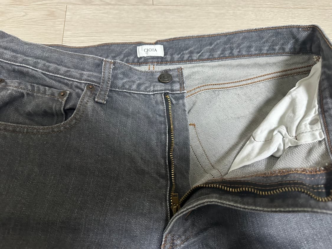 시오타 뉴테이퍼드 5 포켓 팬츠 미디엄그레이 상품이미지2