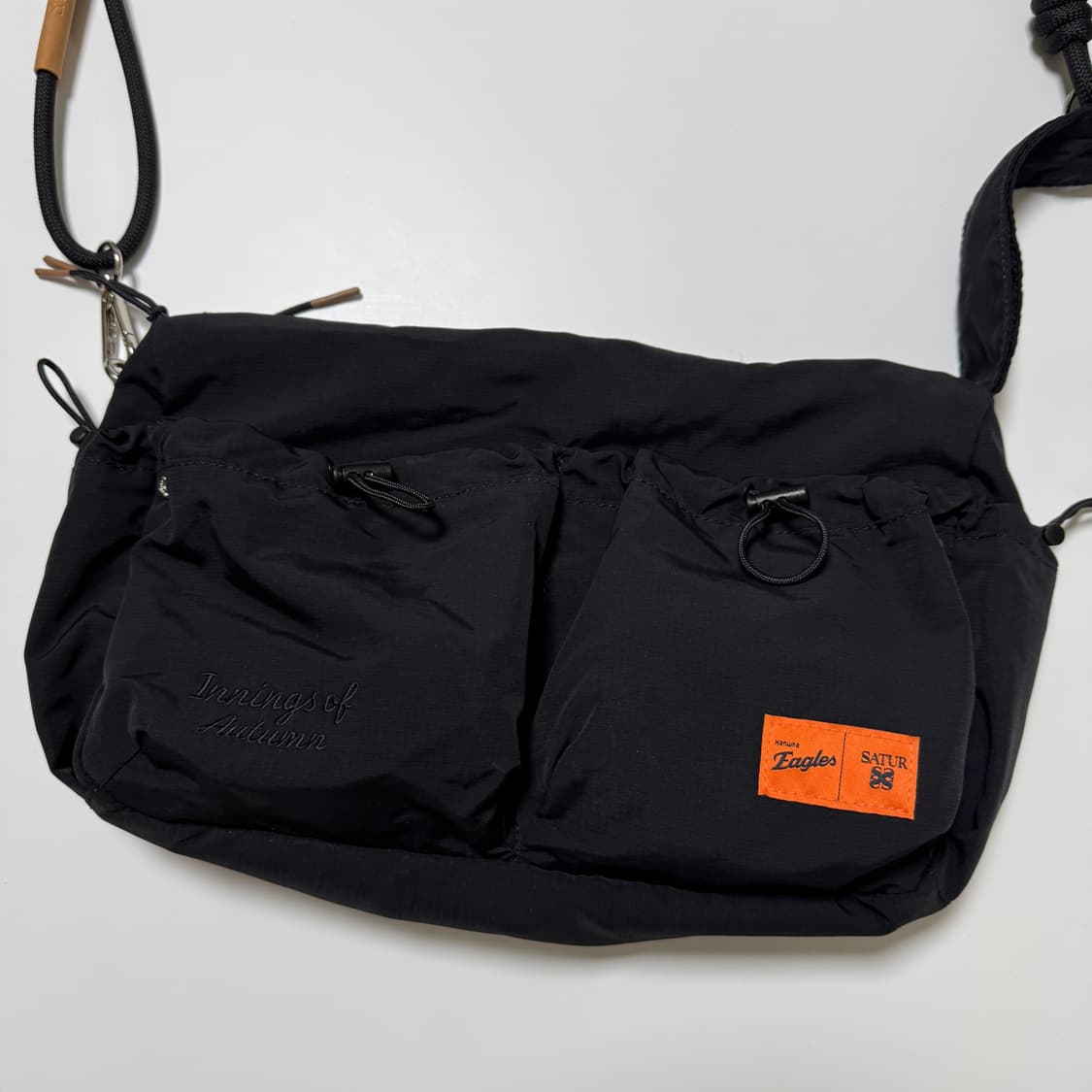 세터 X 한화이글스 로프 스트링 숄더백 상품이미지2