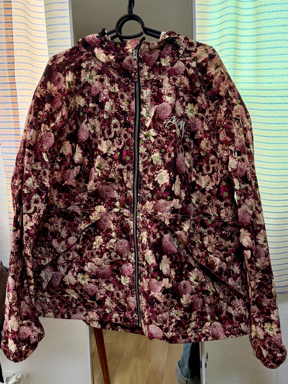 스투시 플로랄 나일론 비치 쉘 자켓 마룬 상품이미지1