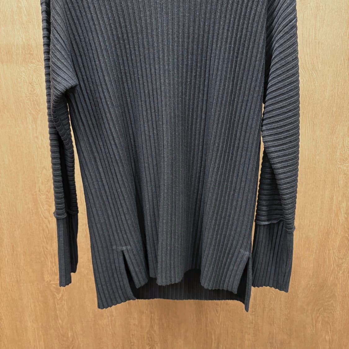 시스템 라운드넥 긴팔 골지 롱 니트 사이드 슬릿 디테일 루즈핏 네이비 상품이미지5