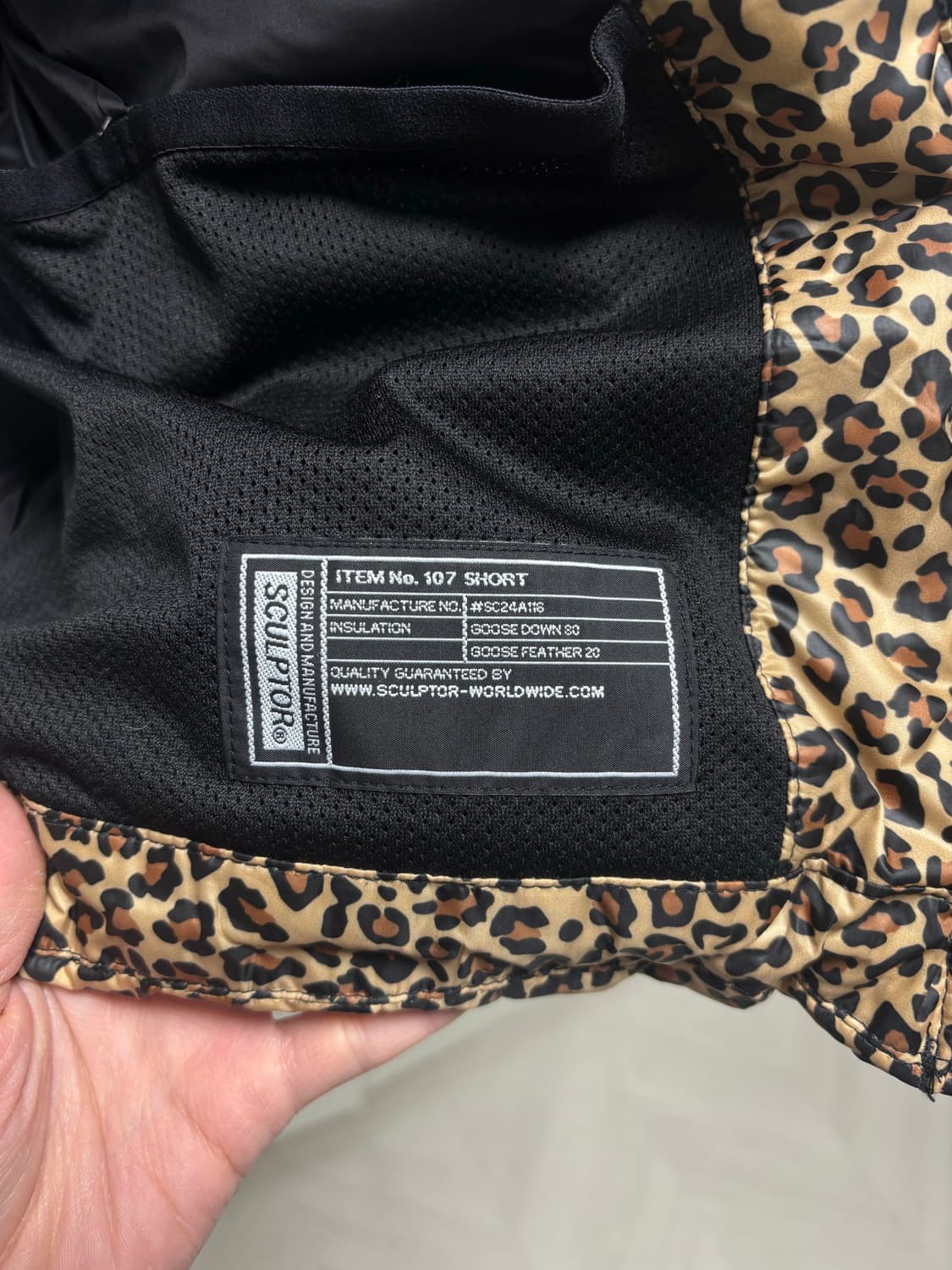 SCULPTOR 107 Cropped Puffer Down Leopard 상품이미지5