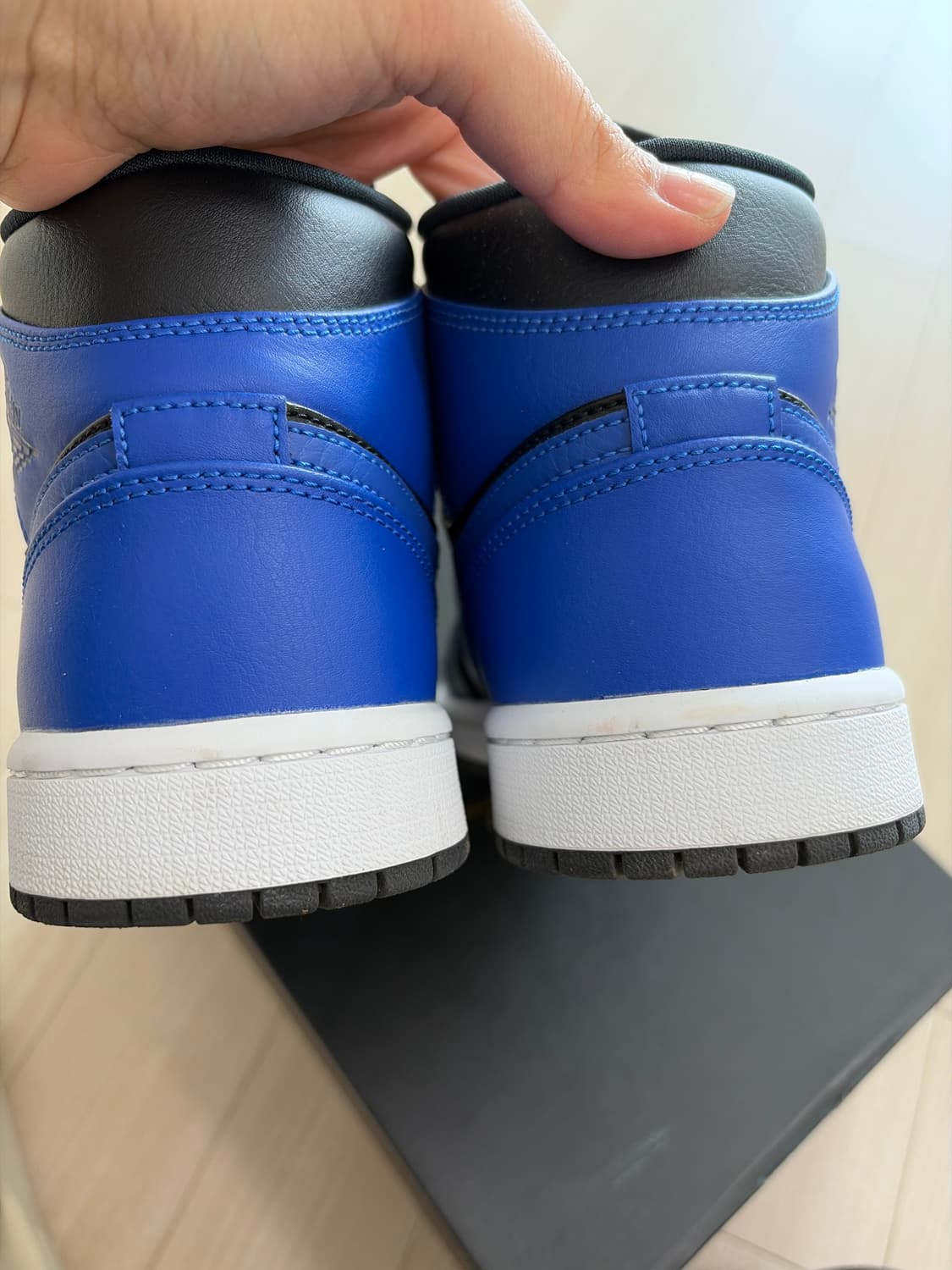 에어조던 1 미드 상품이미지3