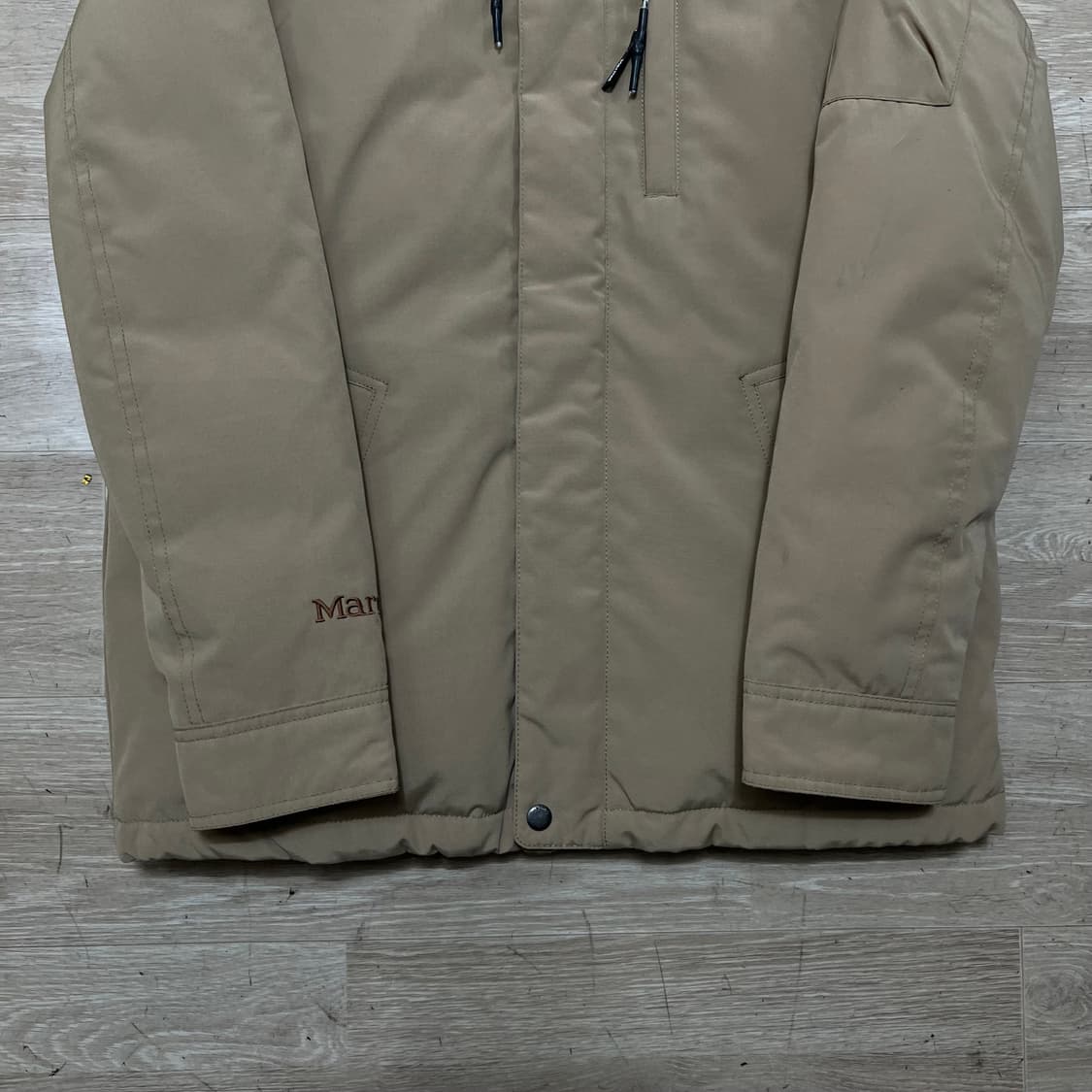 마모트 여성 라쿤퍼 후드 덕다운 야상패딩 점퍼 [베이지] S/85 상품이미지3