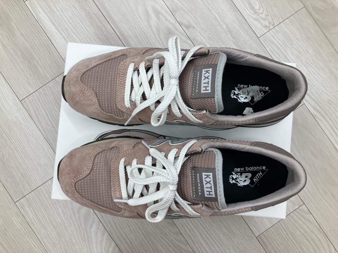 뉴발란스 990V1 KITH 콜라보 판매합니다 상품이미지5