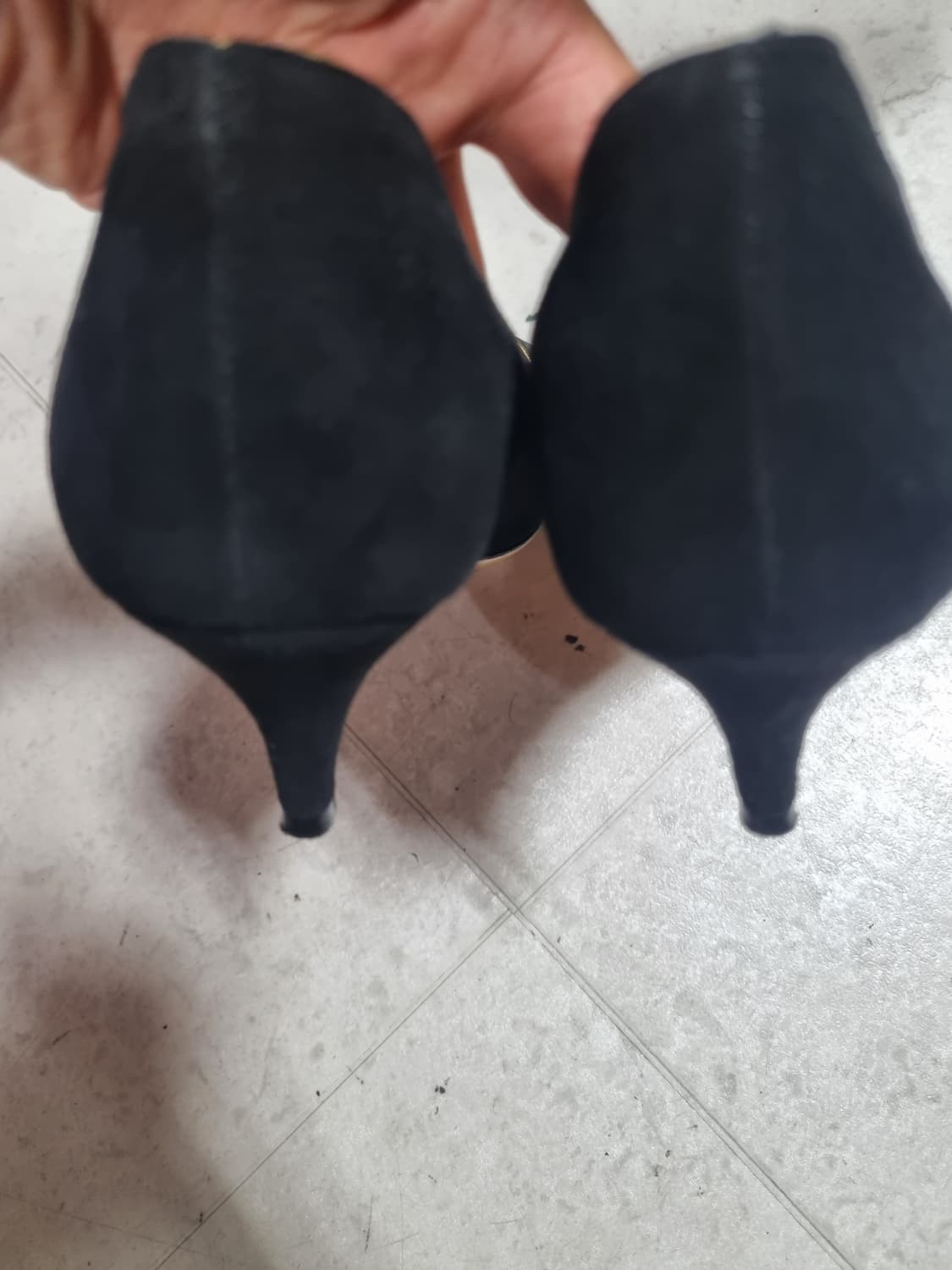 페레가모 여성 스웨이드 구두  상품이미지3