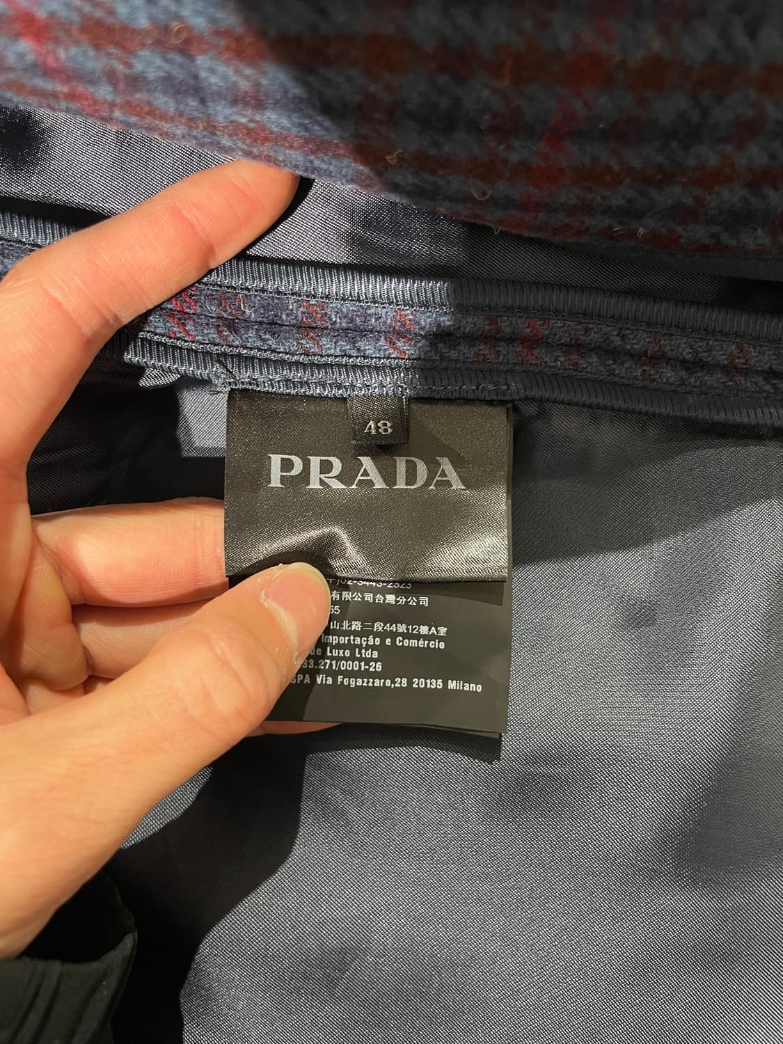 프라다 블루 하운드 투스 체크 히든 버튼 울 숏 코트 상품이미지8