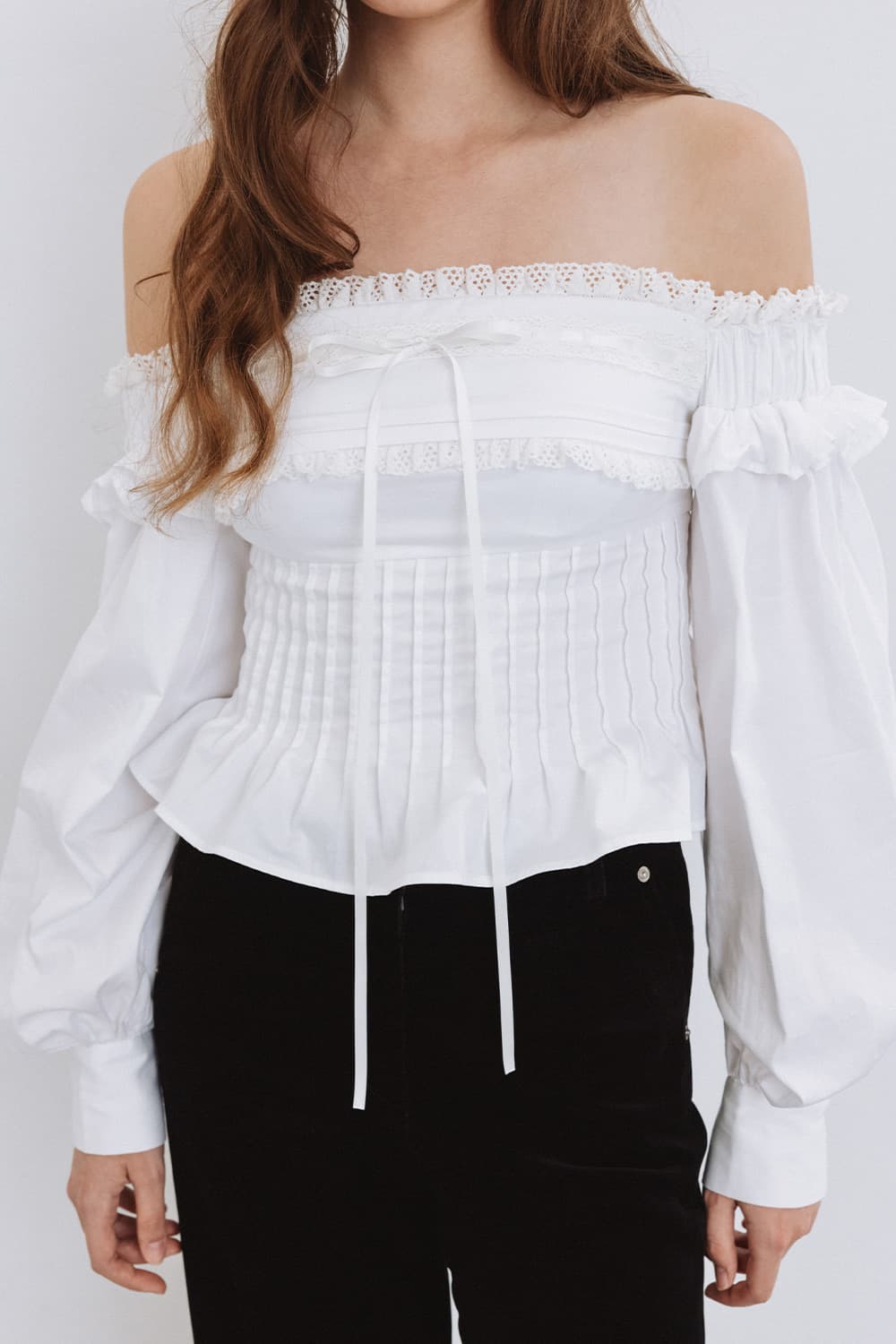 더티스 레이스 리본 오프숄더 블라우스 새상품 상품이미지2