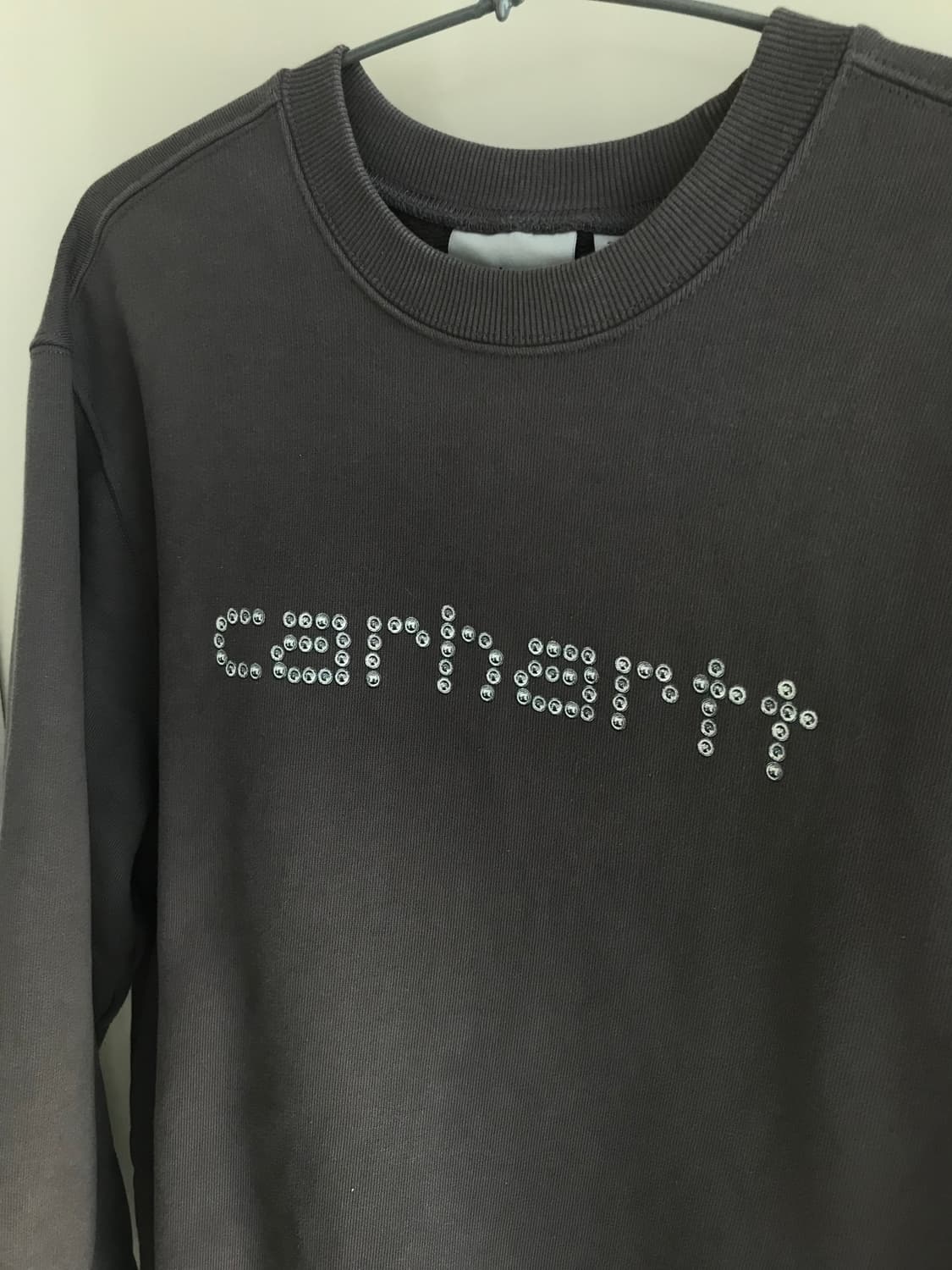 Caharrt Wip 리벳 스크립트 스웨트 셔츠 그레이 차콜S 상품이미지5