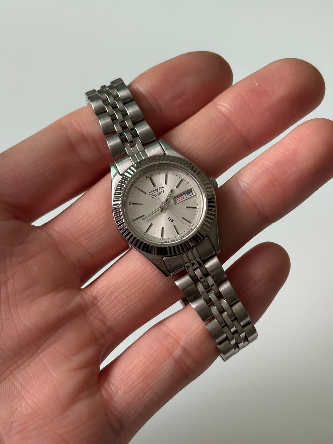 1980년대 CQ 크라운 베젤 실버 쿼츠 여성 상품이미지2