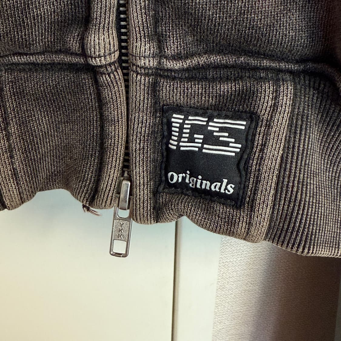 (초판)인세인개러지 엠브로이디드 패디드 후드집업 빈티지 블랙 상품이미지6