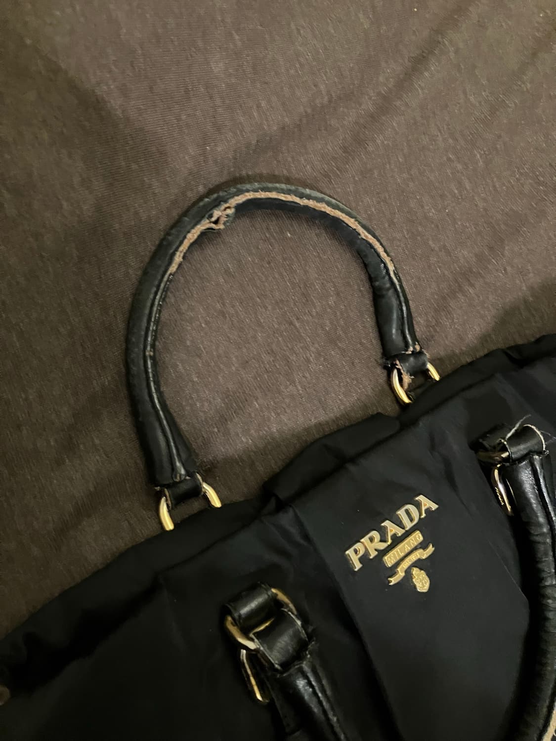 프라다 테수토 토트백 판매합니다 상품이미지5