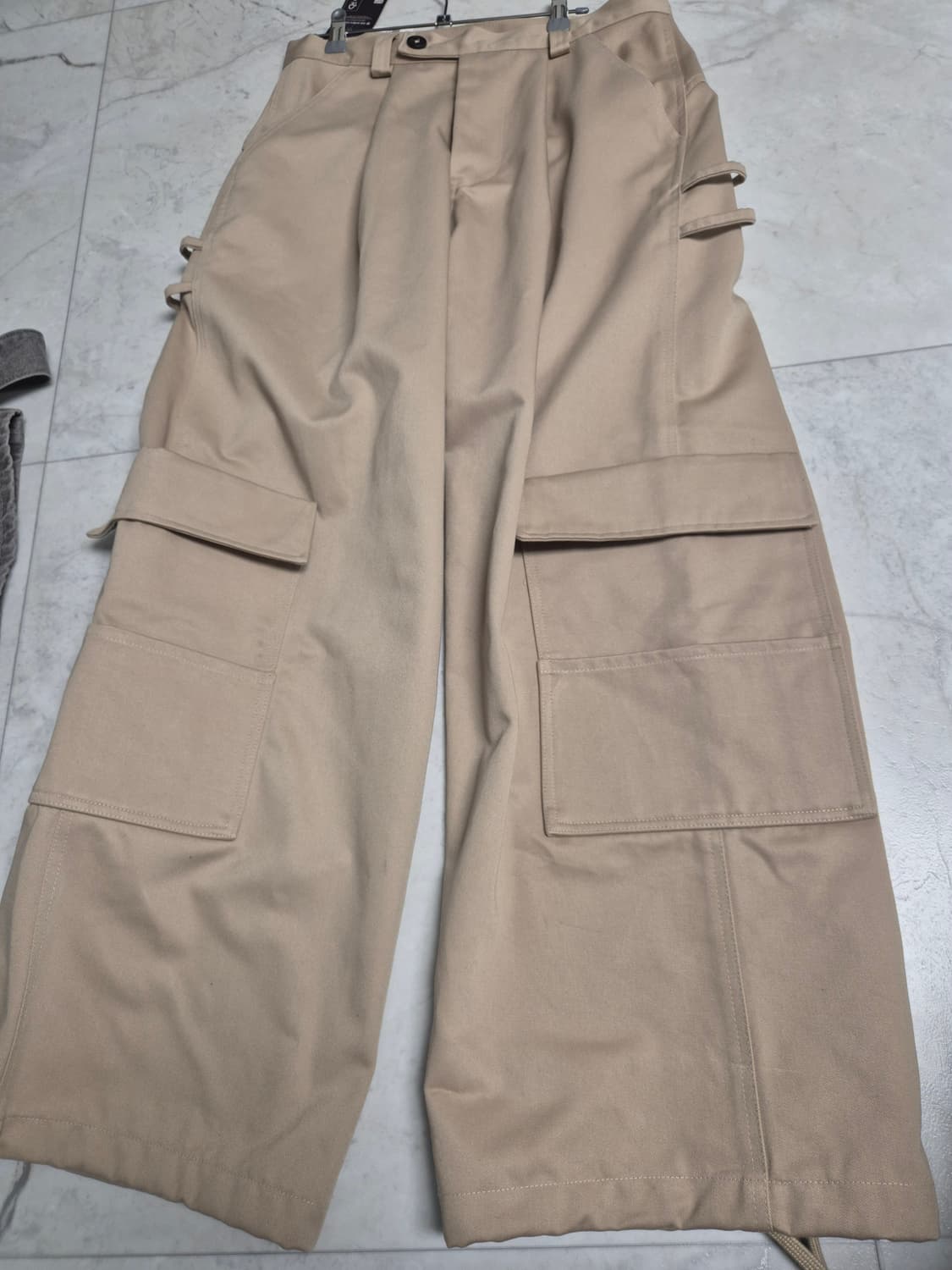 카미엔 캥거루 1사이즈 판매합니다 상품이미지3