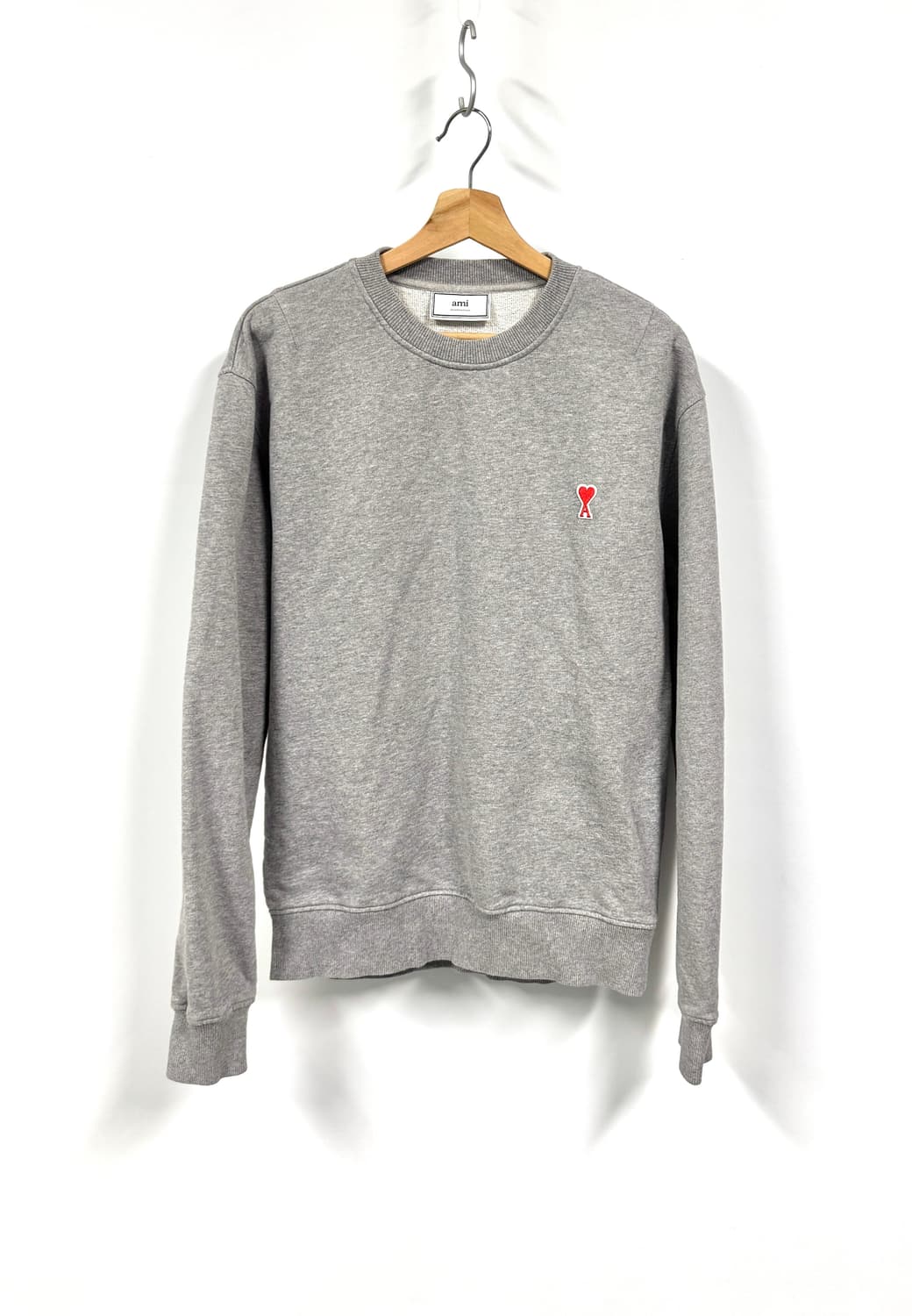 AMI PARIS 아미 레드하트 와펜 그레이 스웻셔츠 L 상품이미지1