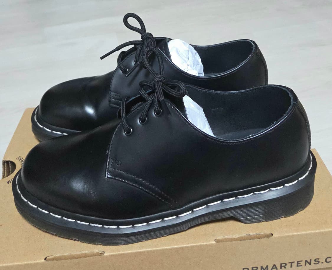 닥터마틴 1461 화이트 스티치 상품이미지2