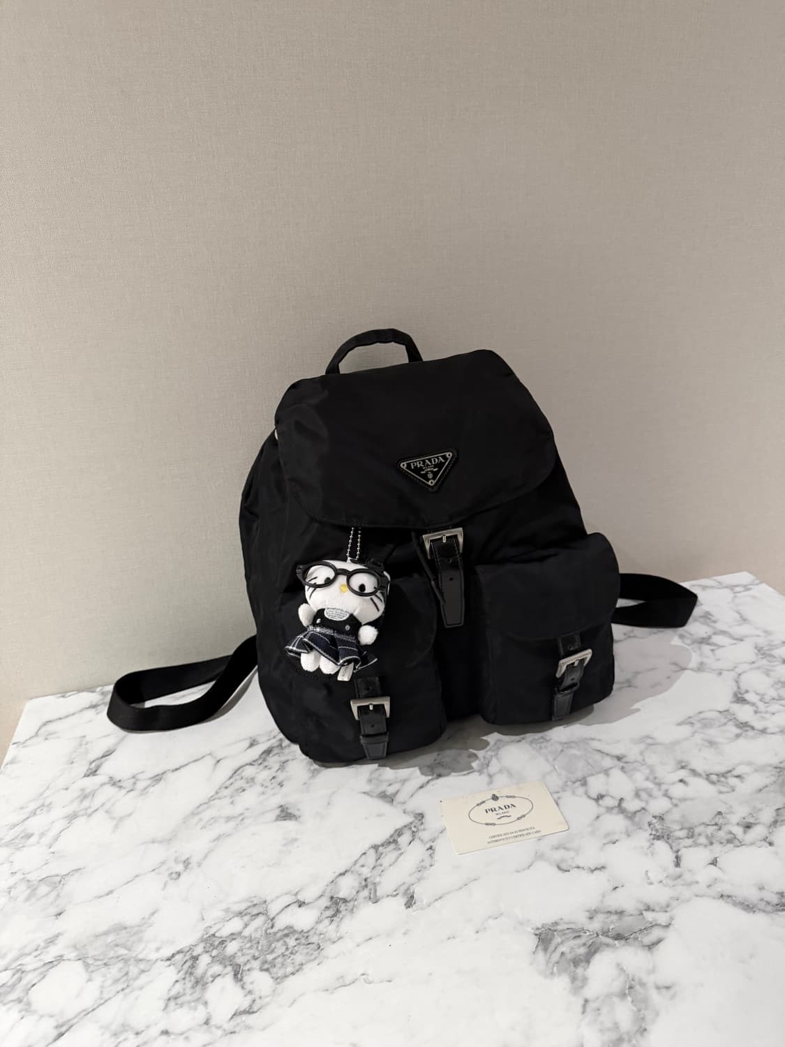 정품 프라다 백팩 미듐 사이즈  상품이미지3