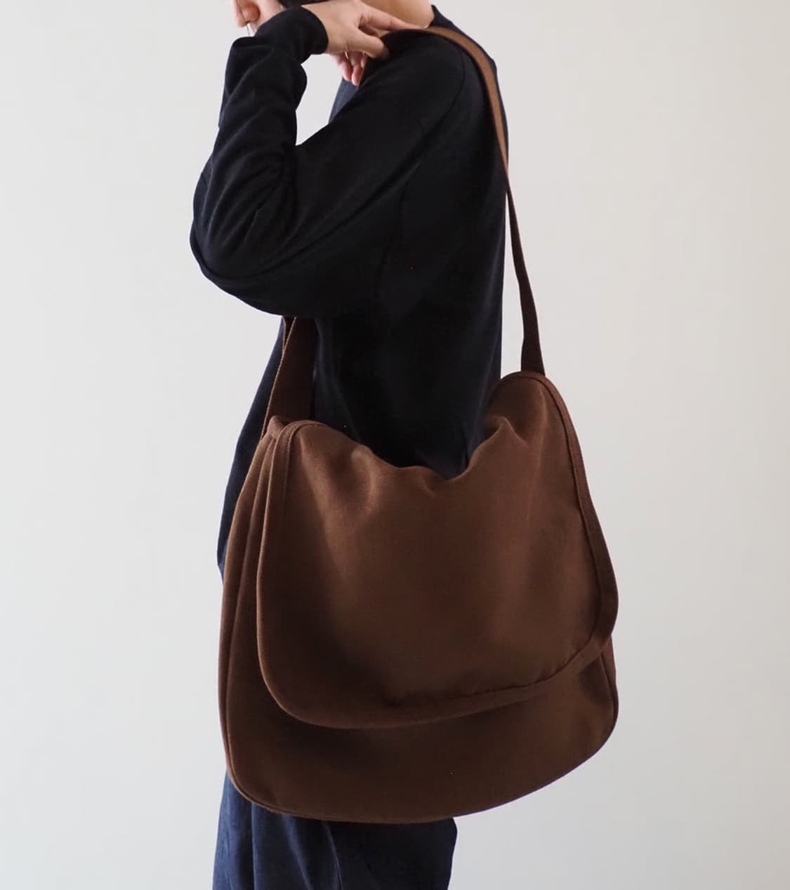 [OS]코모리 햄프 덕 브라운 숄더 백 상품이미지2