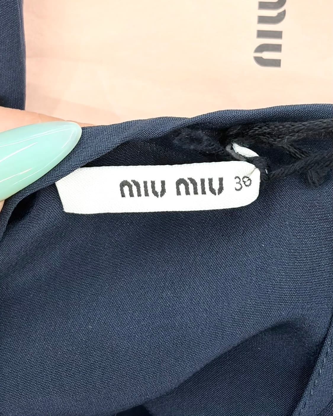 미우미우 네이비 레이스 실크 미니 원피스 상품이미지7