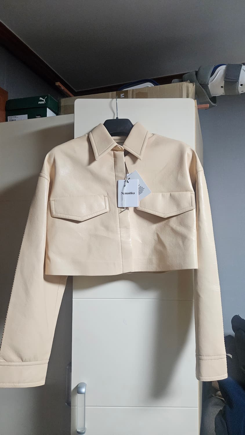 나누슈카 가죽자켓 레더점퍼 300만짜리 정품 신품 상품이미지1