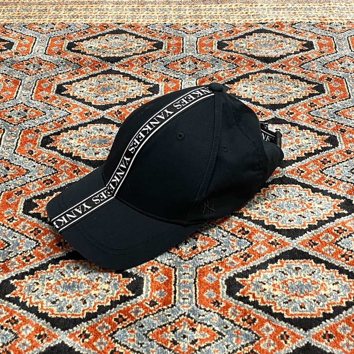 MLB 뉴욕 양키스 스펠로고 블랙 볼캡 FREE 상품이미지2