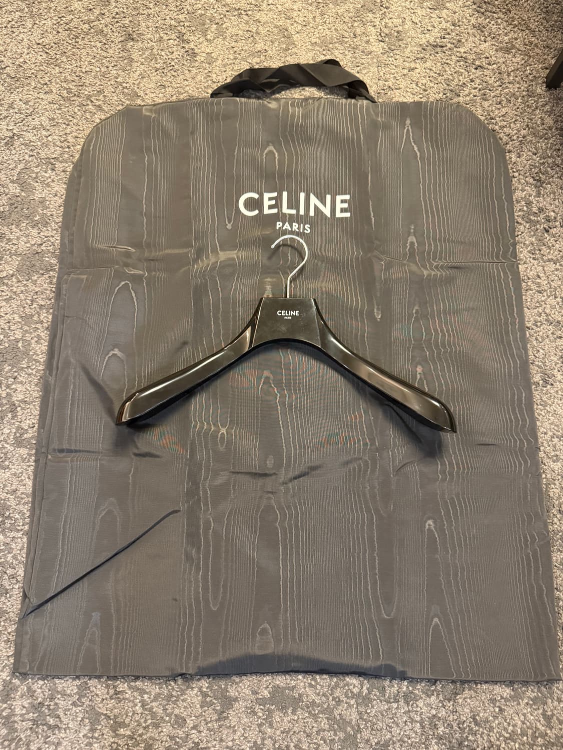 정품 셀린느 옷걸이 + 수트케이스 일괄 4만원 상품이미지1