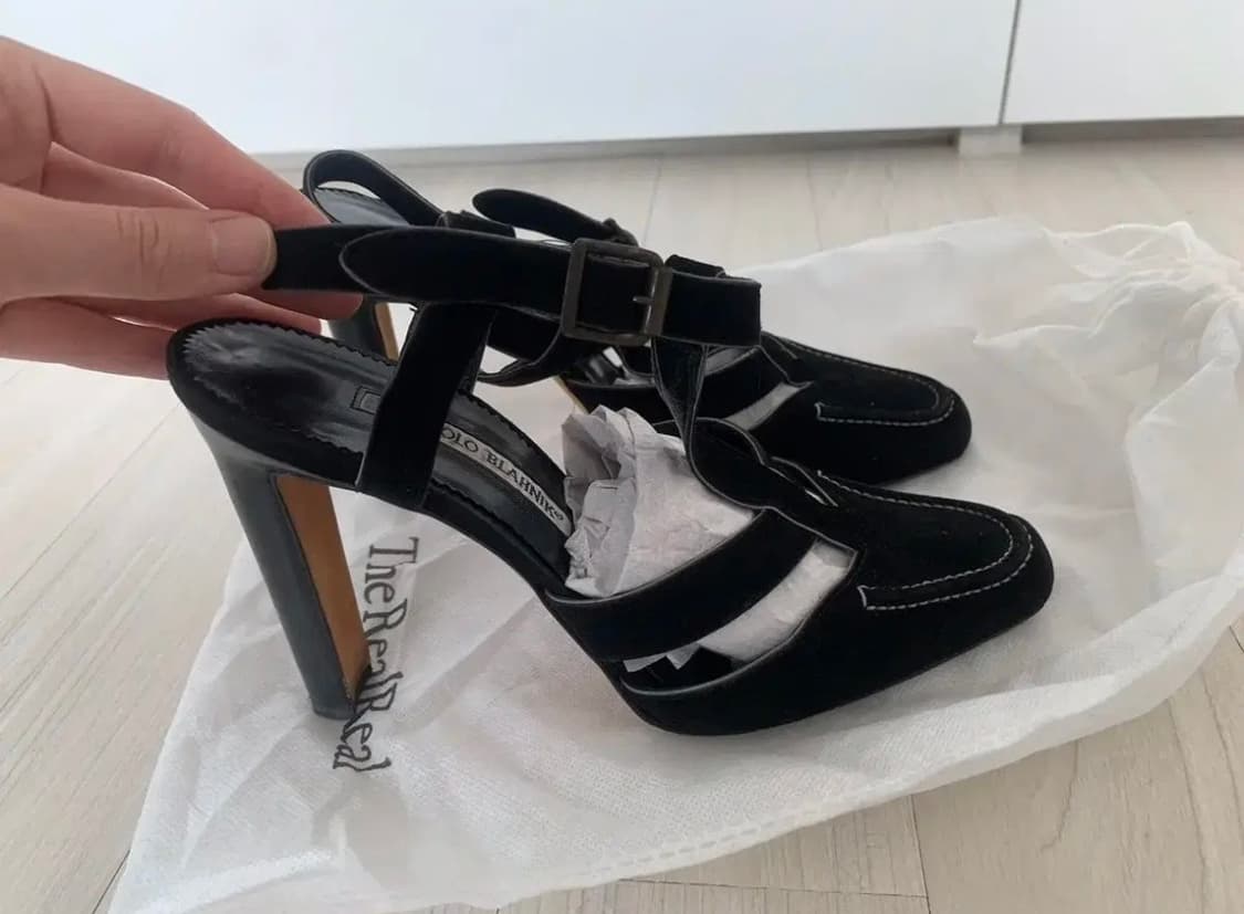 Manolo Blahnik 마놀로 블라닉 스웨이드 티스트랩 펌프스 상품이미지4