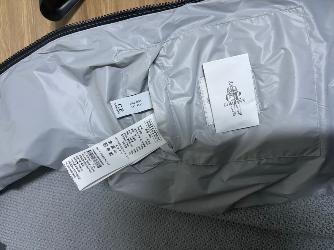 Cp컴퍼니 니트 패딩 코리아 익클 상품이미지5