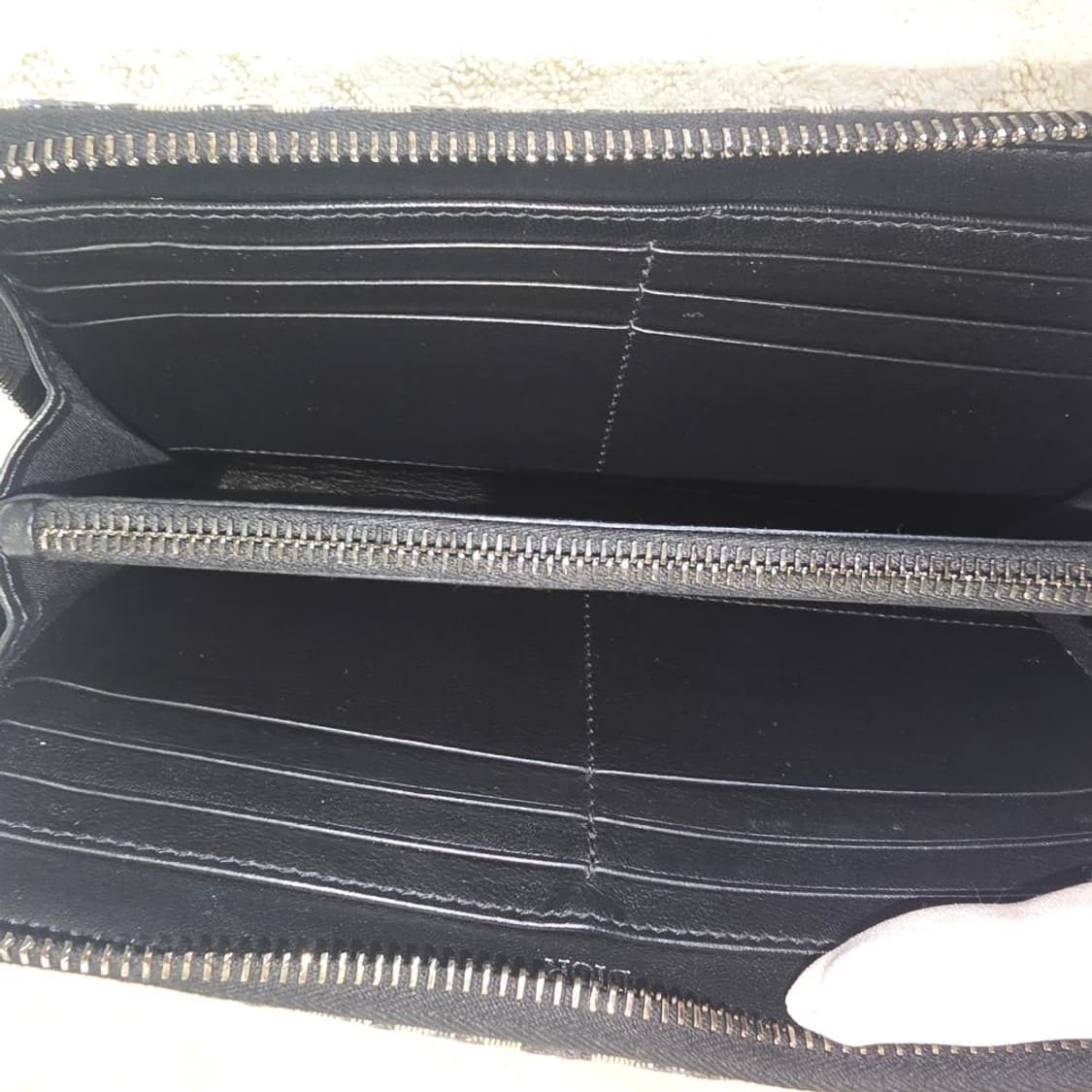 [중고/정품] 디올 오블리크 지퍼 장지갑 상품이미지4