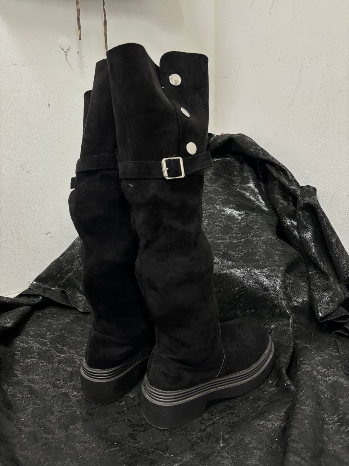 “Vintage”00’s Rare Design Round Long Boo 상품이미지9