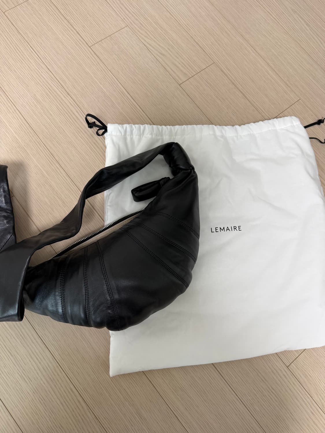 르메르 크루아상백 범백 스몰 상품이미지1