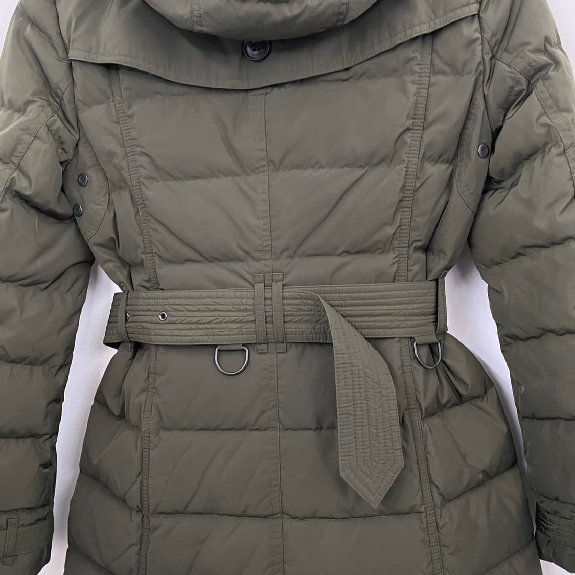 버버리 벨티드  패딩 코트  상품이미지7