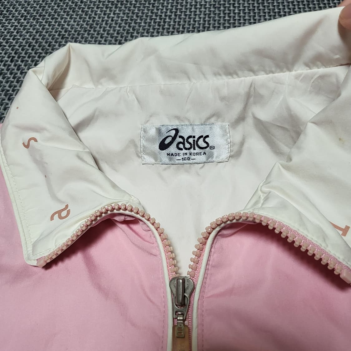 아식스 올드스쿨 바람막이 자켓 화이트/핑크 (100) 상품이미지4