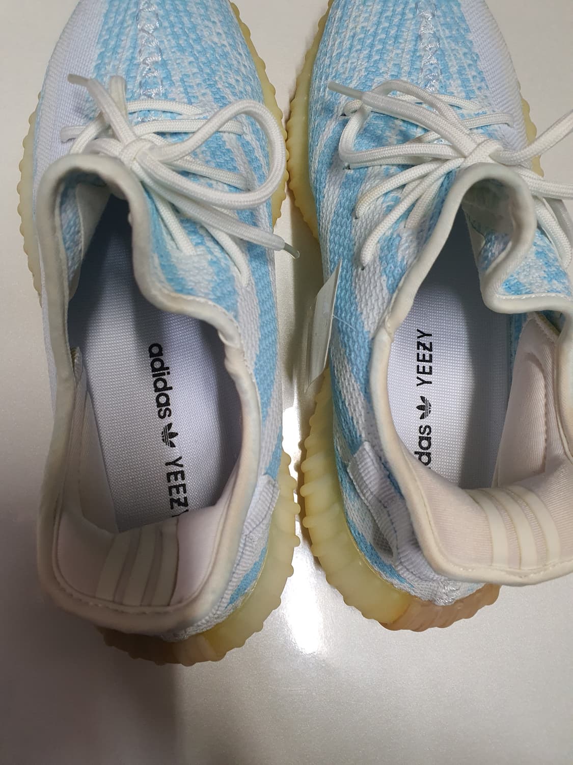 아디다스 이지부스트 275 상품이미지4