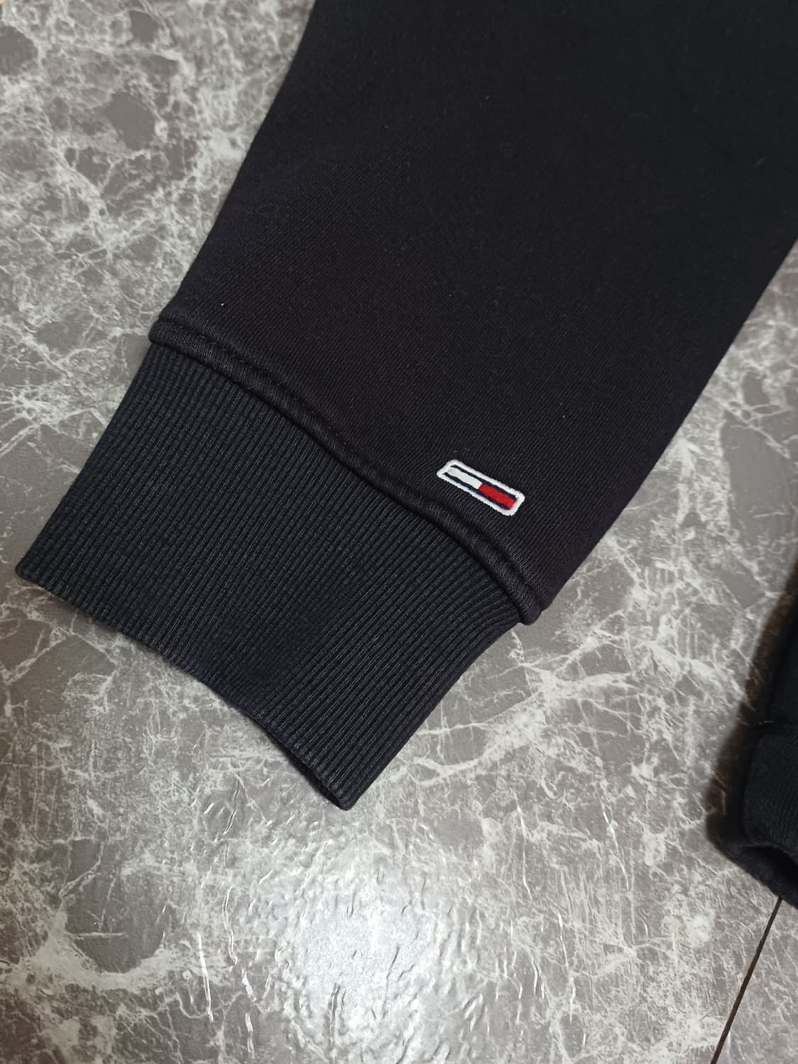 타미 진스(Tommy Jeans) 크롭 맨투맨 M 상품이미지4