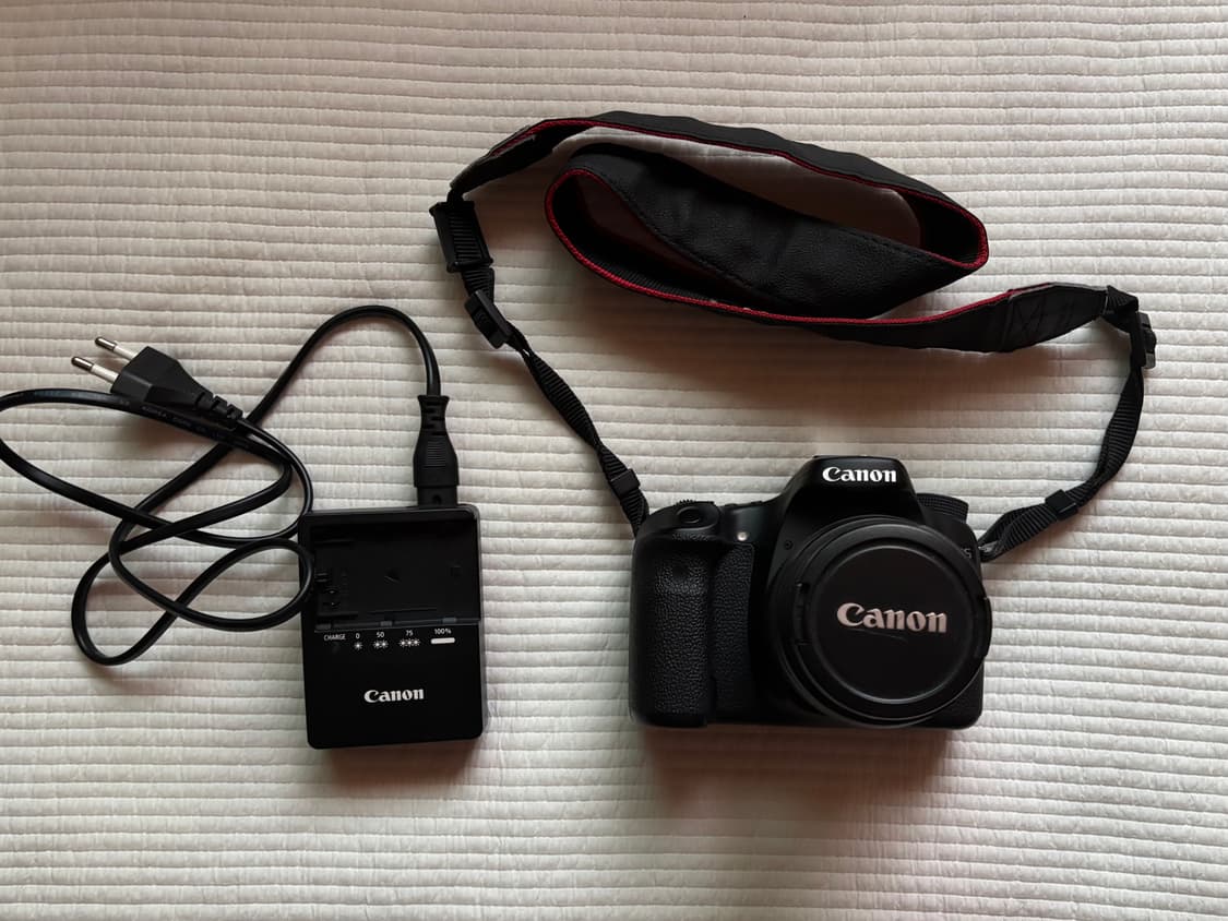 캐논 EOS 70D(18-55mm 렌즈/충전기 포함) 상품이미지1