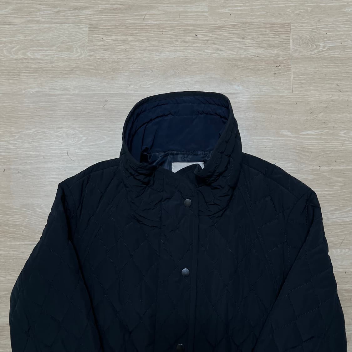 한섬 SJSJ 여성 하이넥 퀼팅자켓 점퍼 [네이비] 82-94-160 상품이미지2