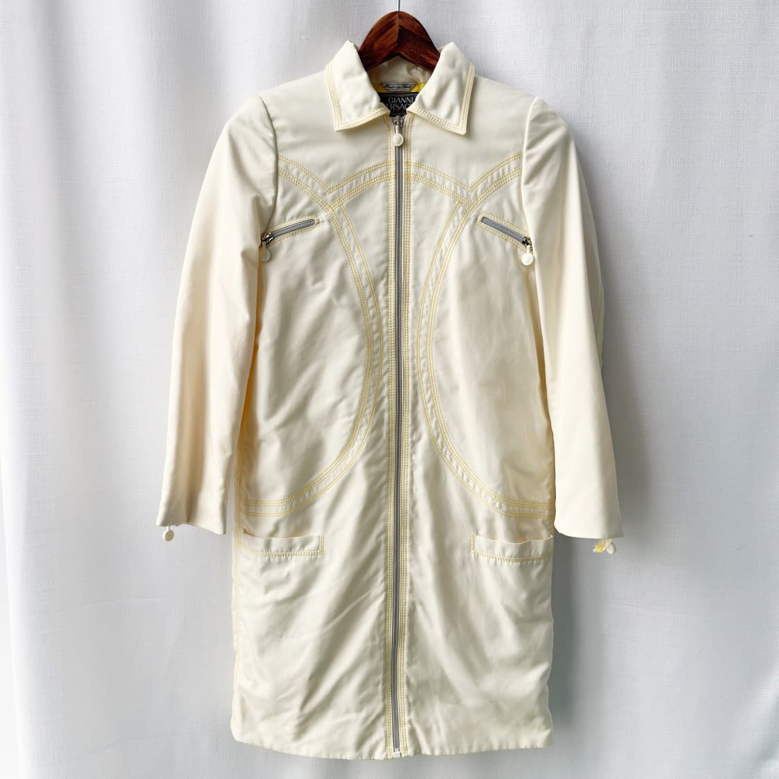 90s 지아니 베르사체 꾸뛰르 아카이브 옐로우 스티치 롱 자켓 40 상품이미지1