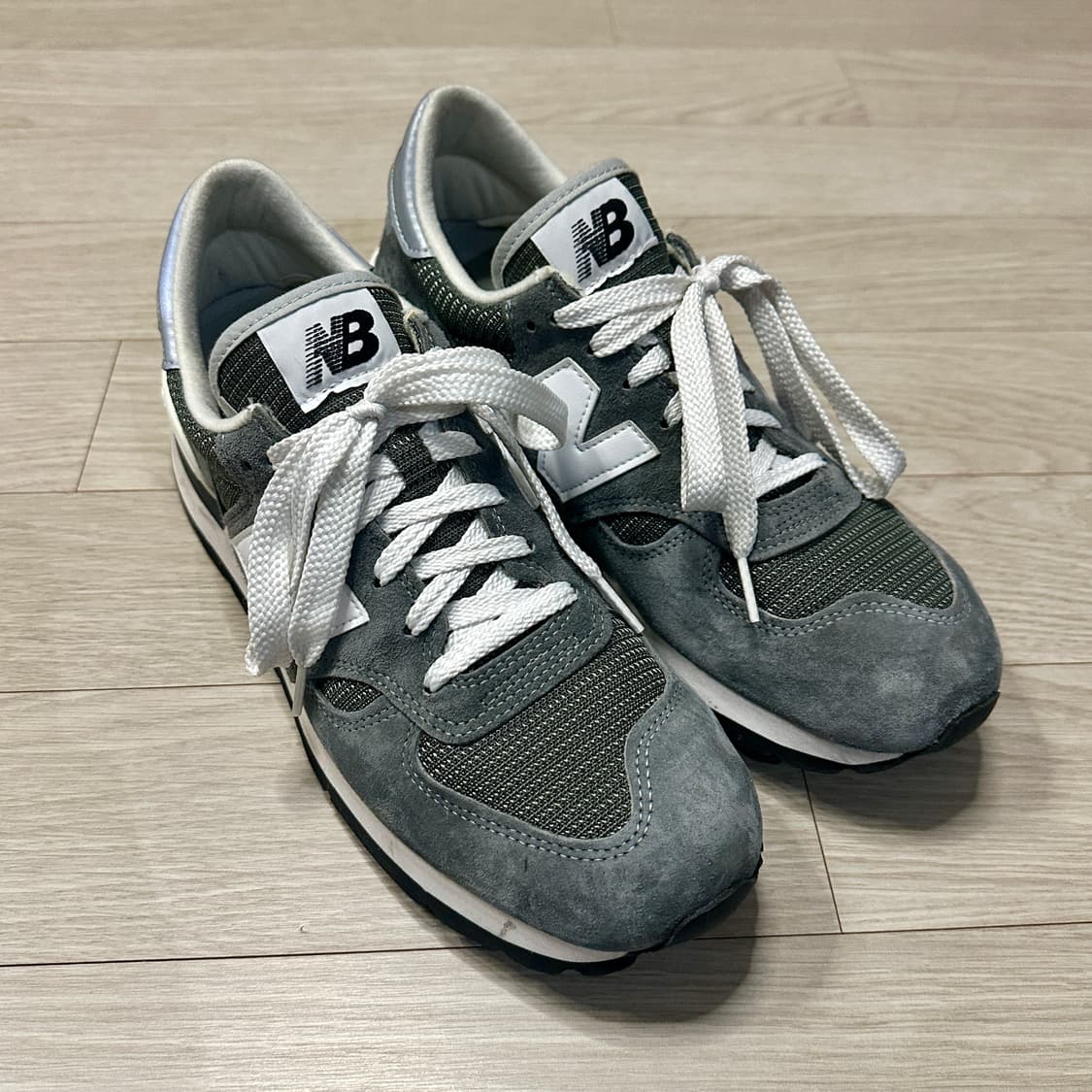 뉴발란스 990v1 상품이미지1