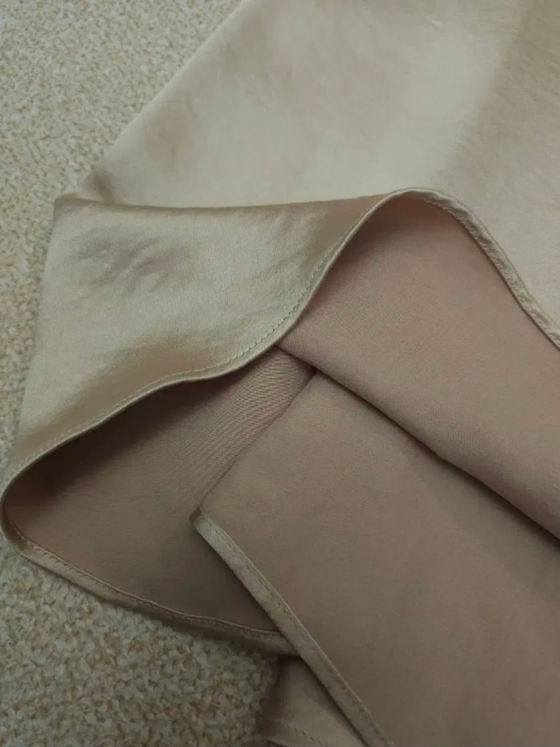 (M/새상품)ORR 오르 여성 새틴 릭 스커트 밴딩 상품이미지5